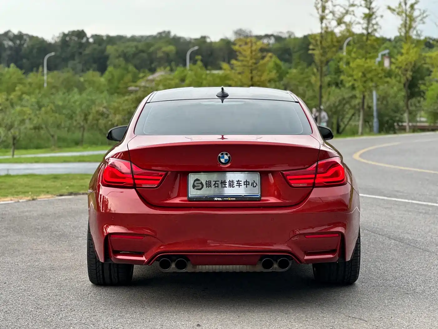 Photo 5 - BMW M4