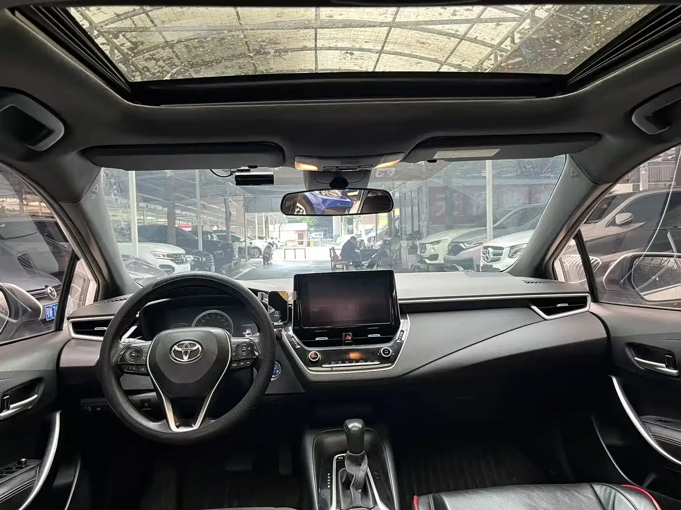 Toyota Levin 2019 Dual Engine 1.8H E-CVT Luxury Edition China V фото 7