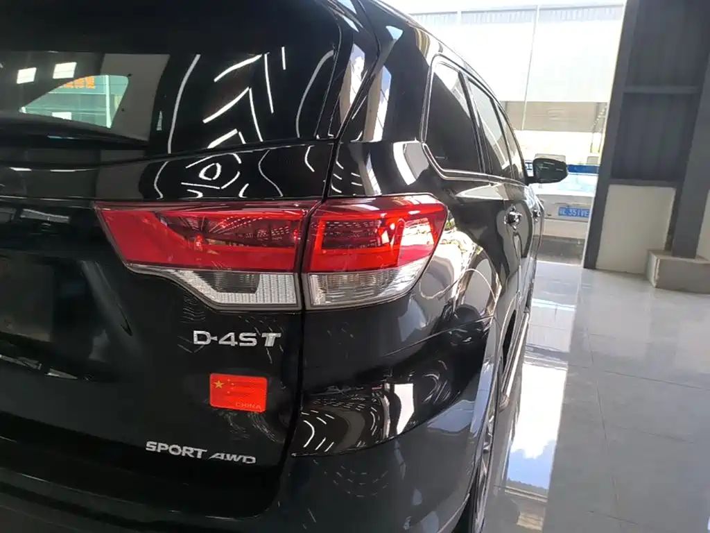 Toyota Highlander 2018 2.0T 4WD Luxury 7-seater China VI фото 8