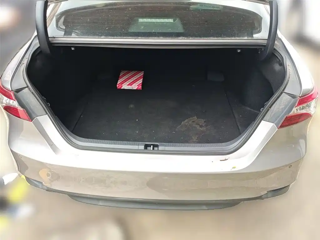 Toyota Camry 2021 2.0G Luxury Edition фото 10
