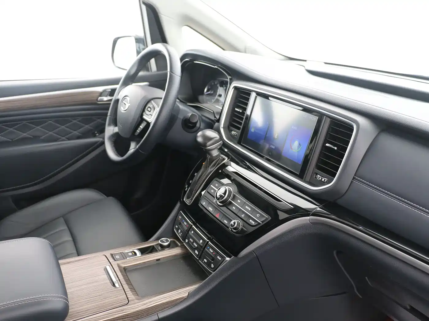 GAC Trumpchi Trumpchi M8 2020 Pilot 390T Prestige Edition фото 12