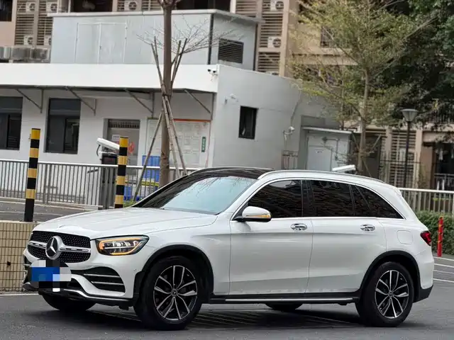 MERCEDES-BENZ GLC
