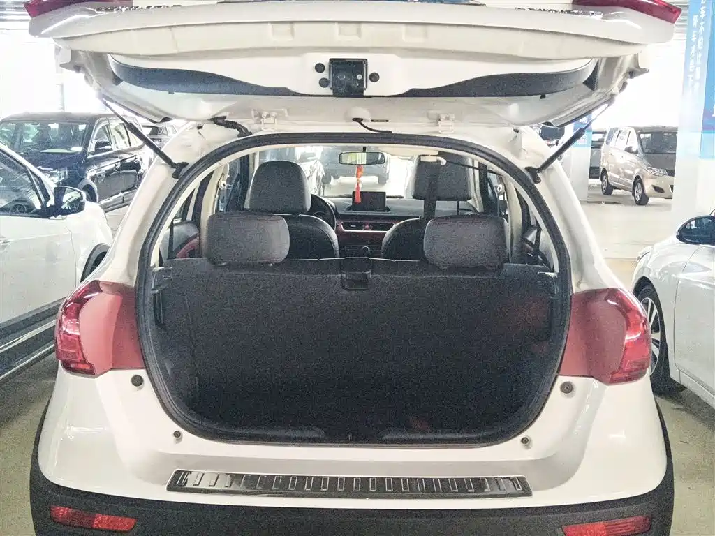 Haval H1 2016 Blue Label 1.5L Manual Luxury фото 19