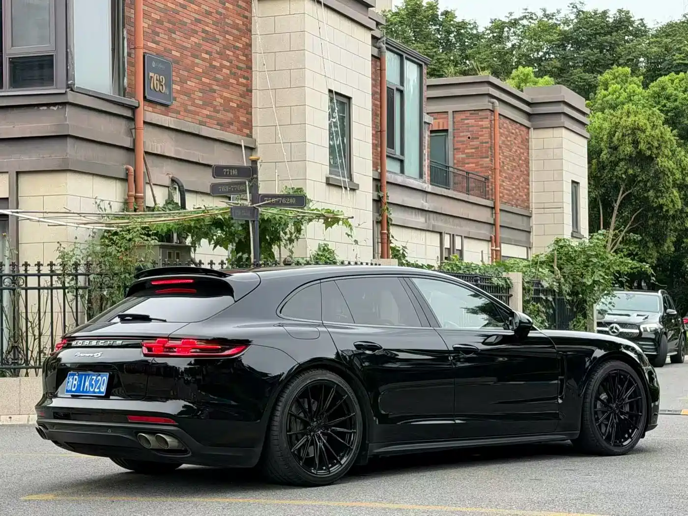 Фото 6 - Porsche Panamera