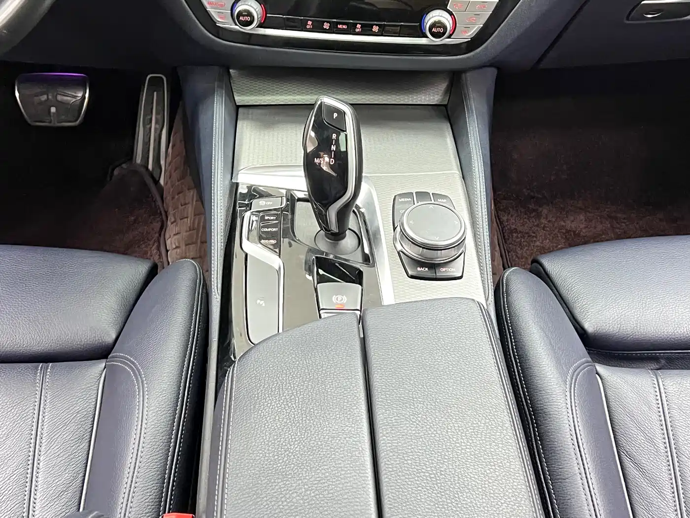 BMW 5 Series (Import) 2020 Model 525i M Sport Package фото 23
