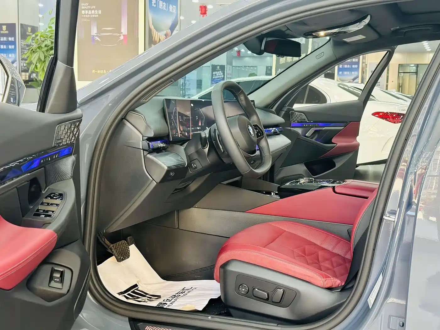BMW 5 Series 2024 530Li Premium Luxury Package фото 5