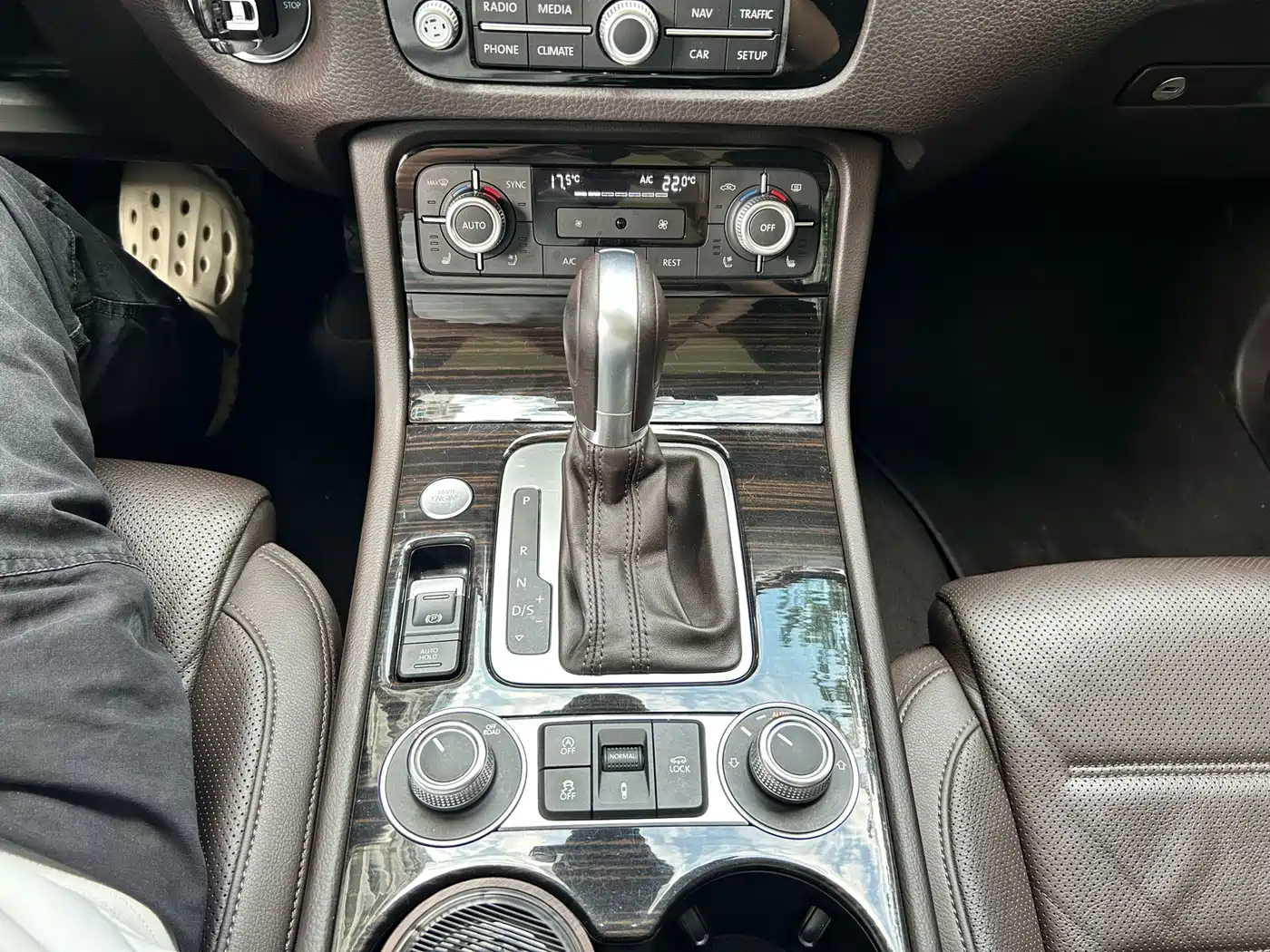 Volkswagen Touareg 2017 2016 3.0TSI High Configuration