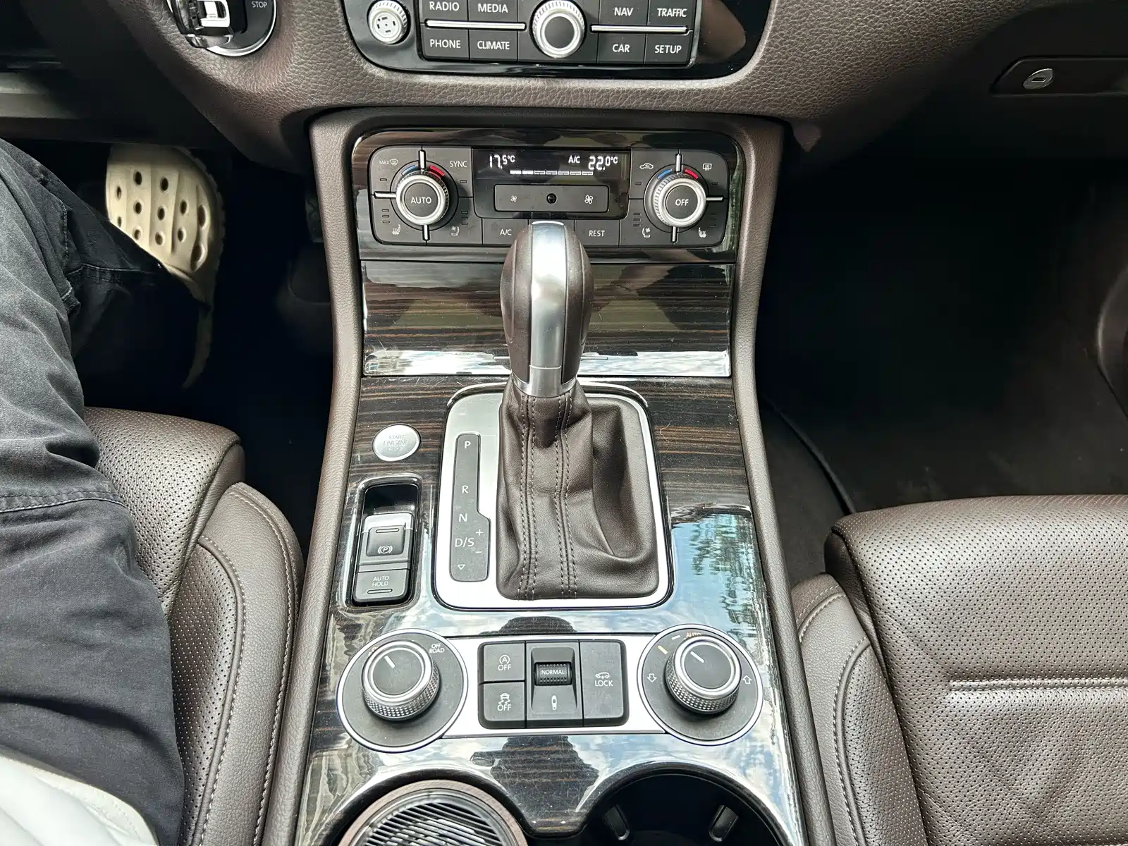 Фото 12 - Volkswagen Touareg