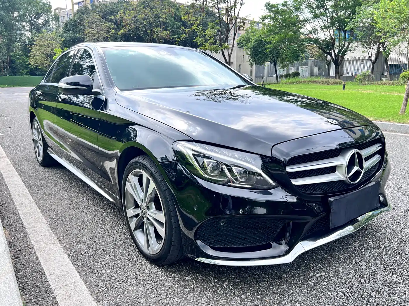 Photo 3 - Mercedes-Benz C-Class