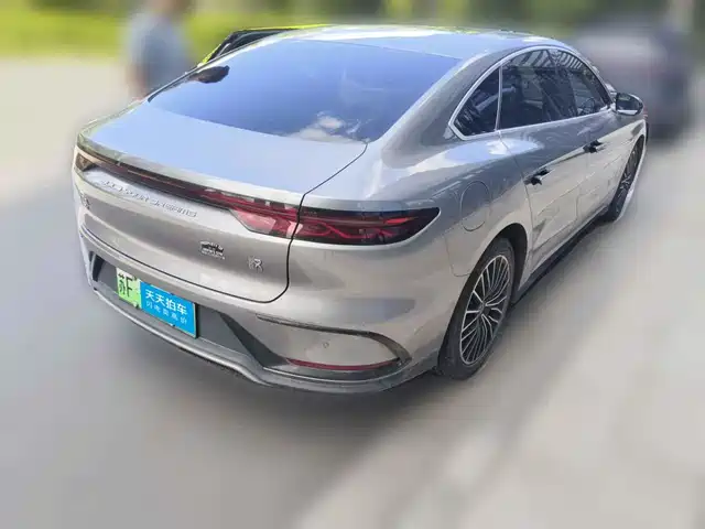 BYD Han 2022 DM-i 121KM Prestige — фото 5
