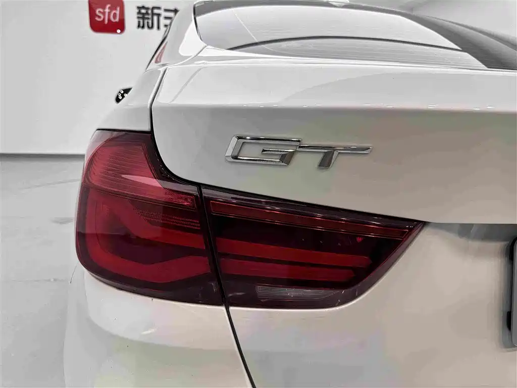 BMW 3 Series GT 2021 2020 320i M Sport Package