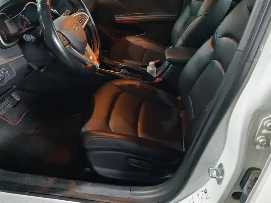 Chevrolet Monza 2020 Mild Hybrid RS 330T Automatic Smooth Edition фото 9