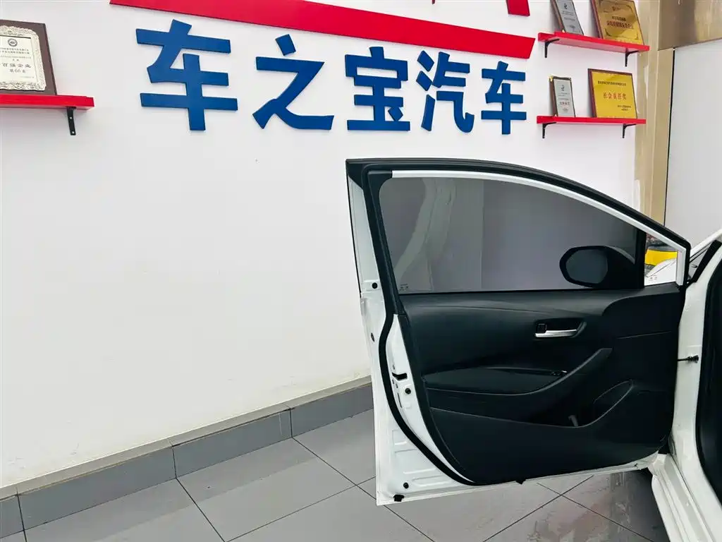 Toyota Levin 2023 Smart Hybrid 1.8L Luxury фото 21