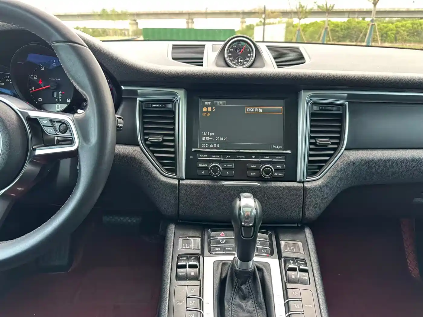 Porsche Macan 2014 Macan 2.0T фото 10