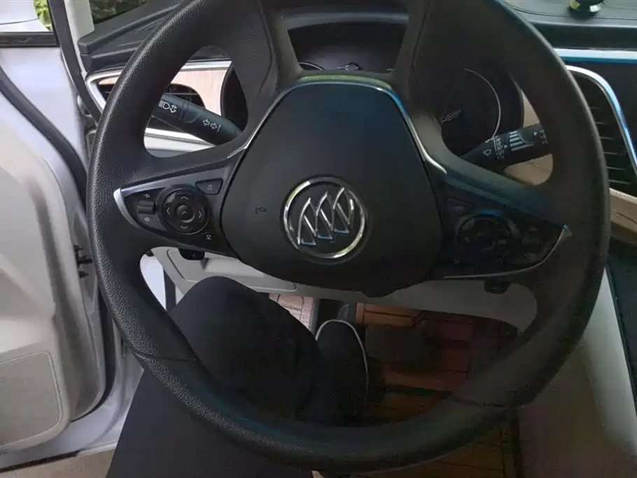 Buick GL8 2018 ES 28T Comfort Type China VI фото 15