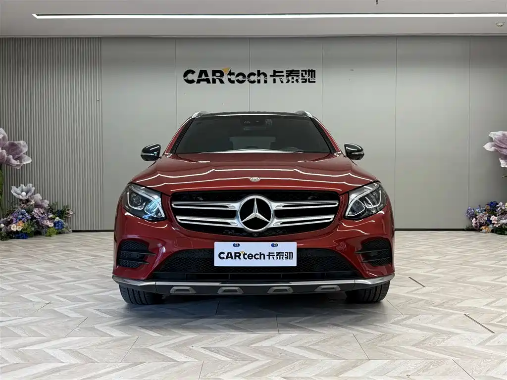 Mercedes-Benz GLC 2018 GLC 260 4MATIC Luxury фото 3