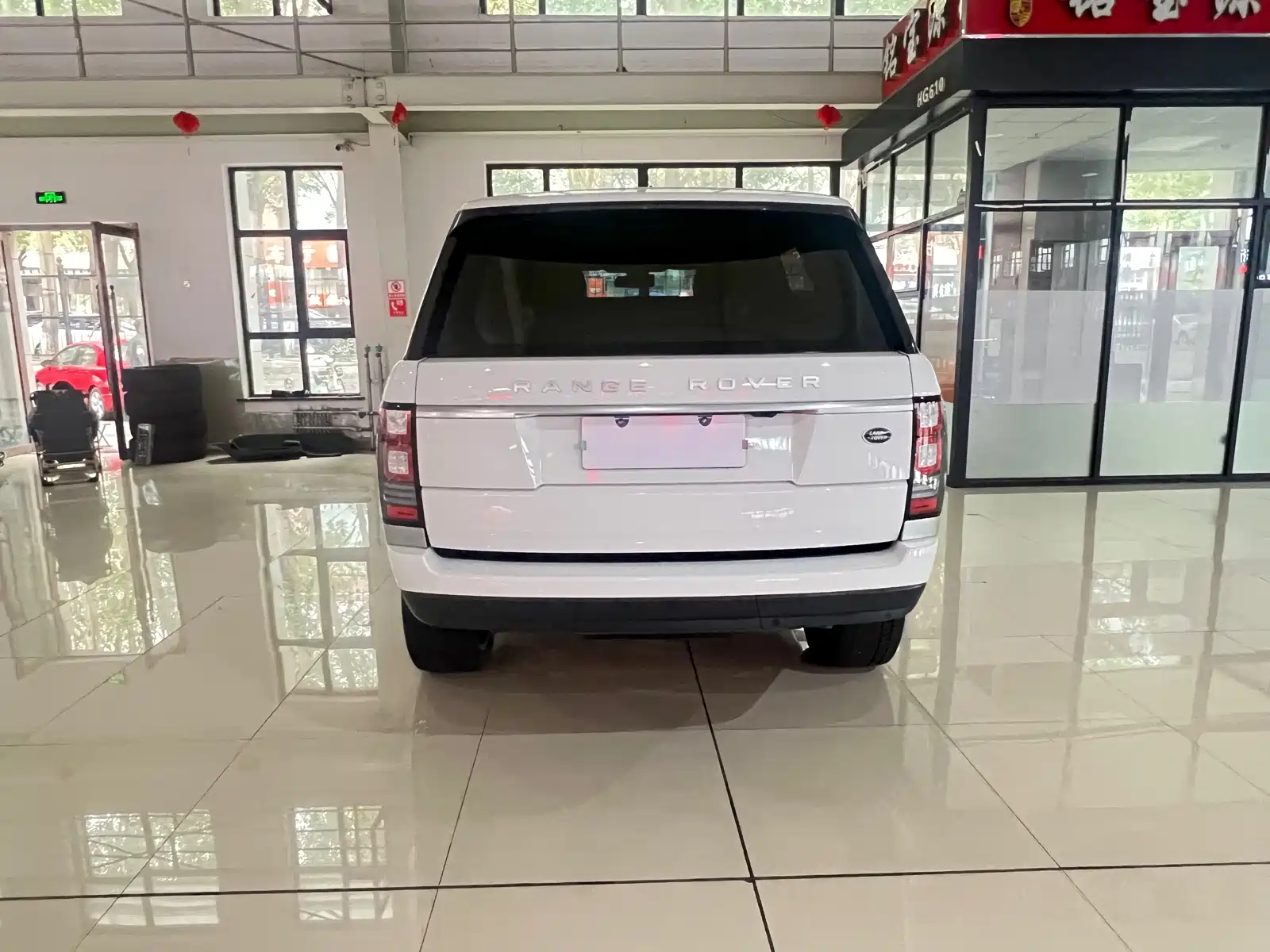 Фото 32 - Land Rover Range Rover