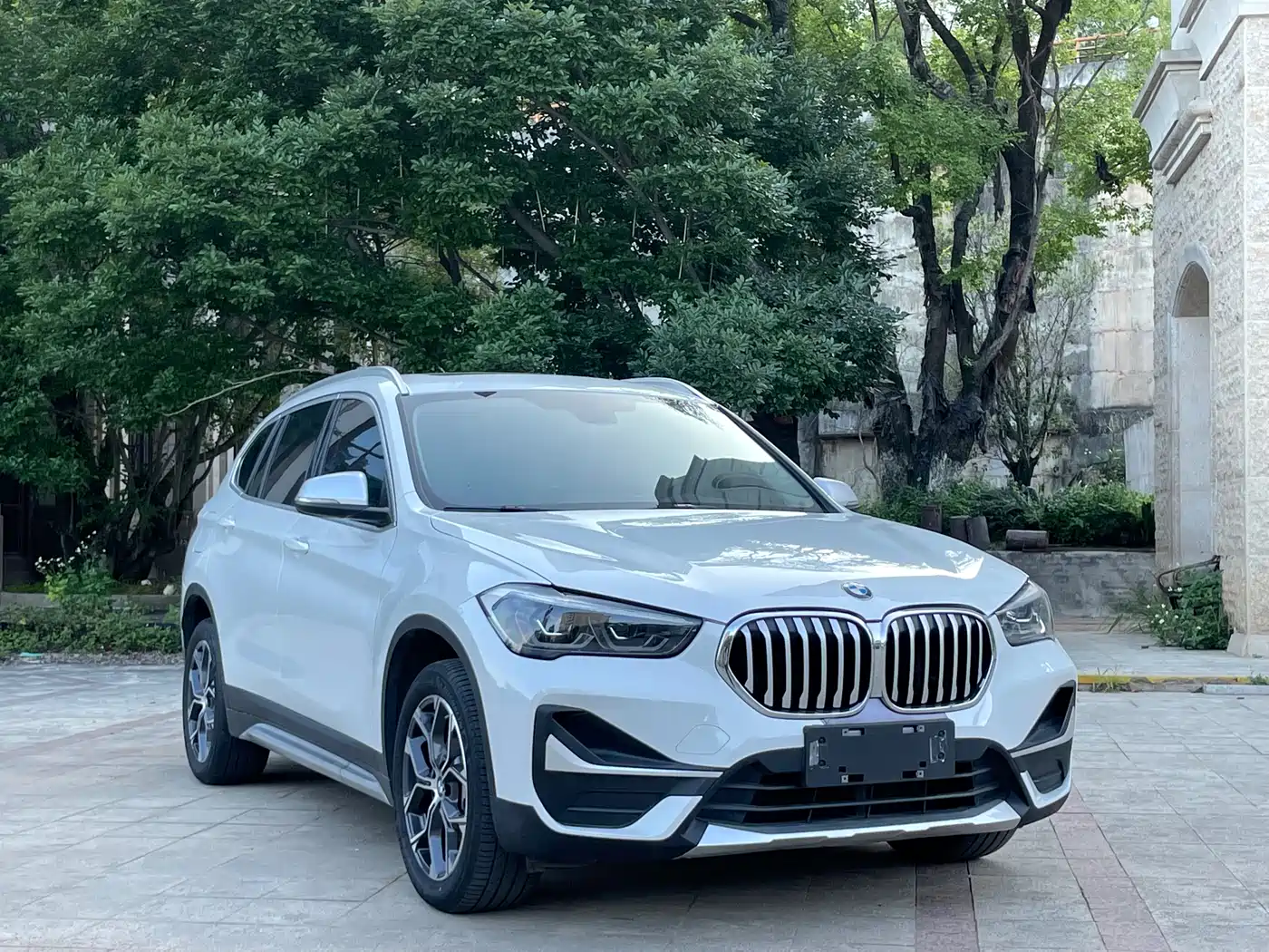 BMW X1 2022 sDrive20Li Fashion фото 3