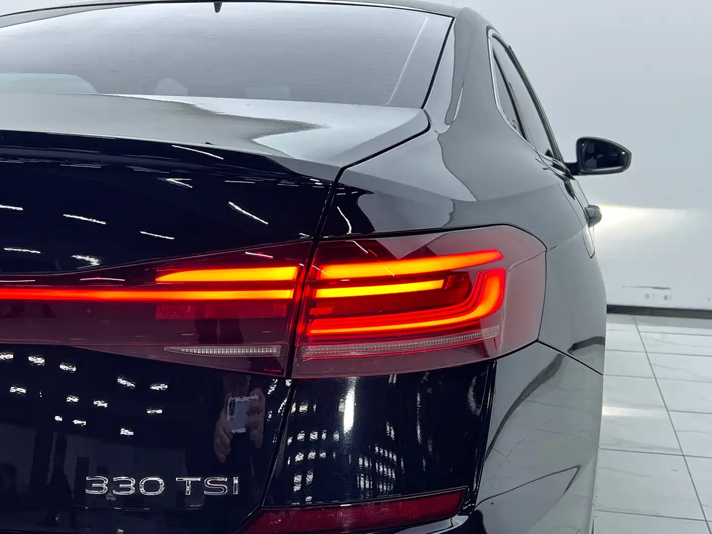 Volkswagen Passat 2023 Facelift 330TSI Starlight Elite Edition фото 23
