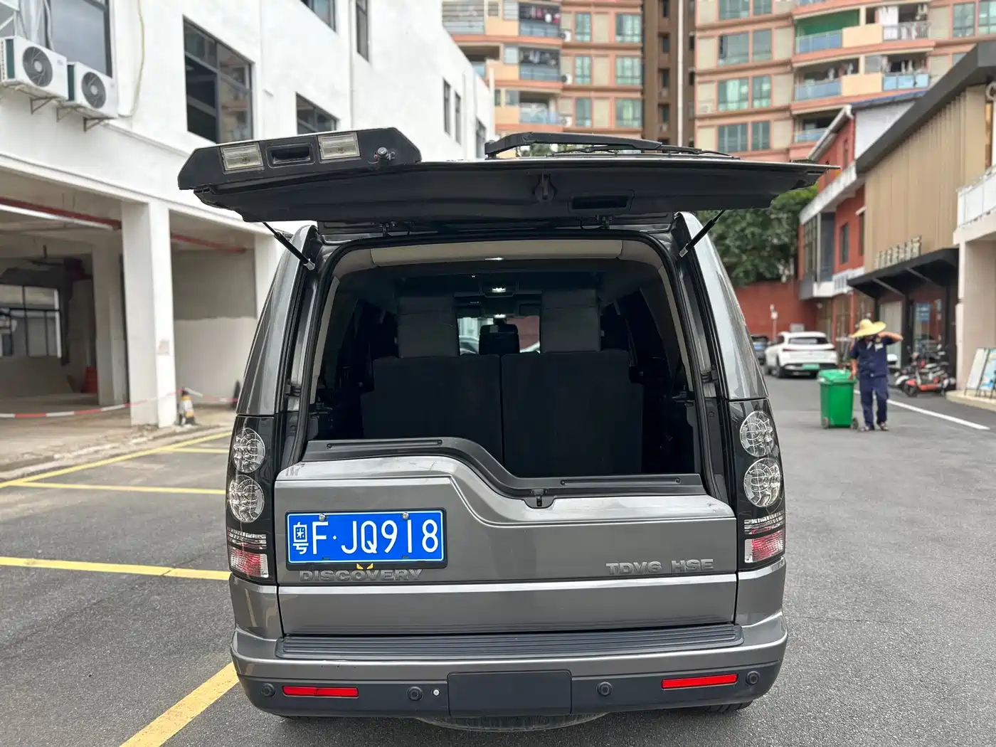 Land Rover Discovery 2009 Model 2.7 TDV6-S фото 41