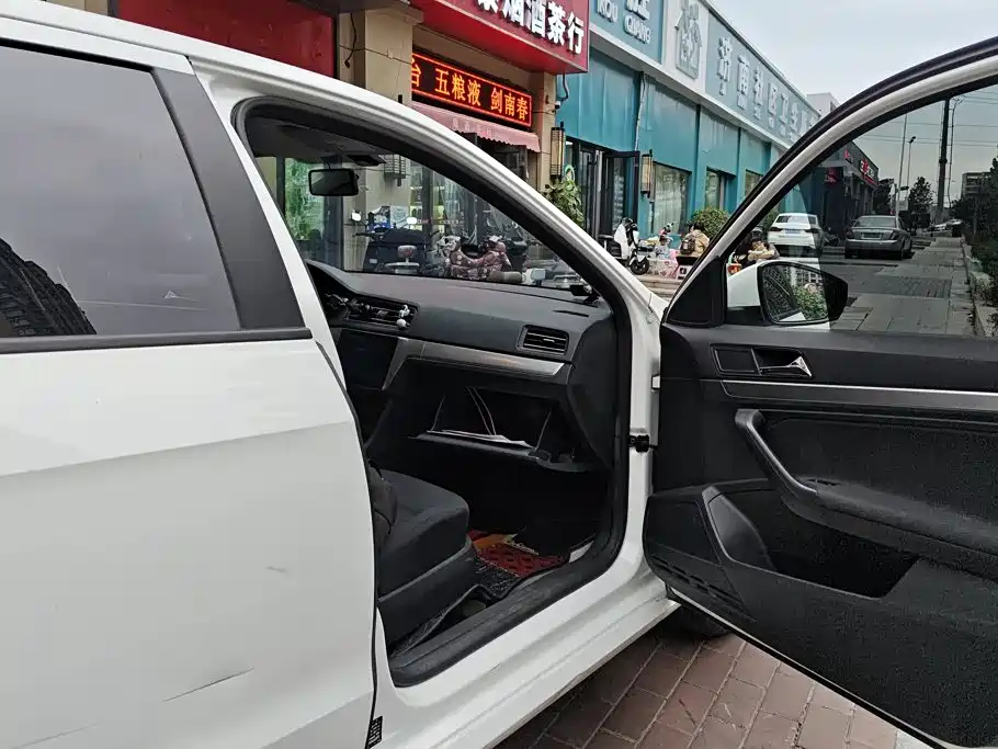 Volkswagen Lavida, миниатюра 8