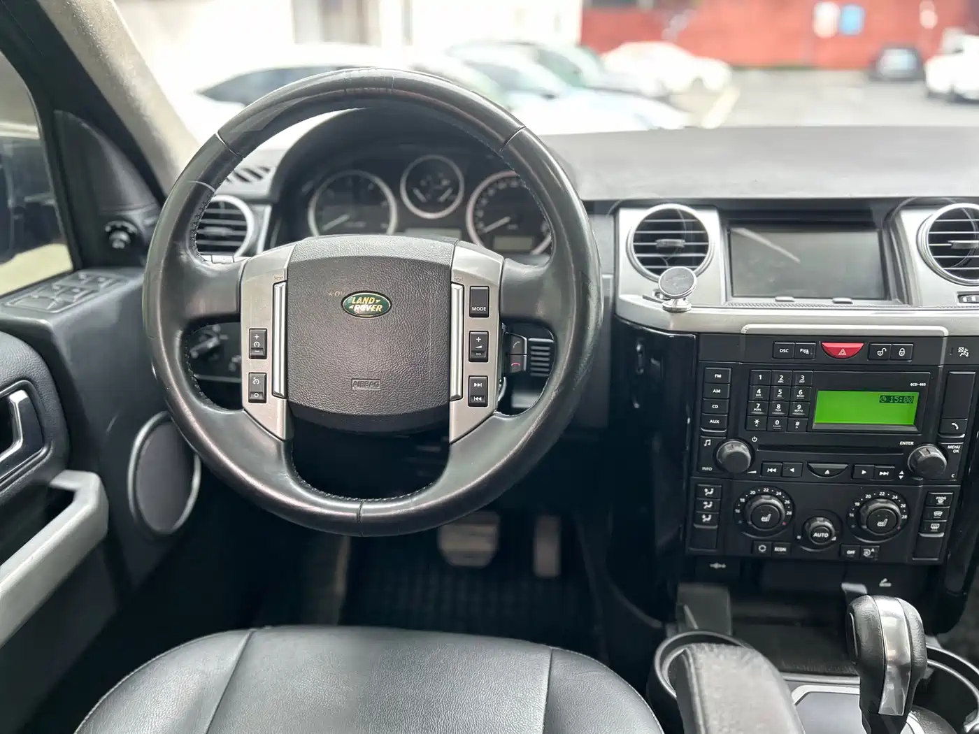 Land Rover Discovery 2009 Model 2.7 TDV6-S фото 26