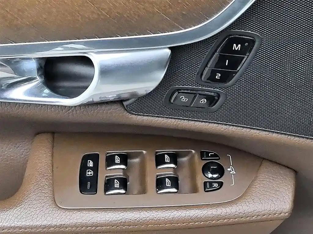 Volvo S90 2018 T5 R-Design Edition фото 9