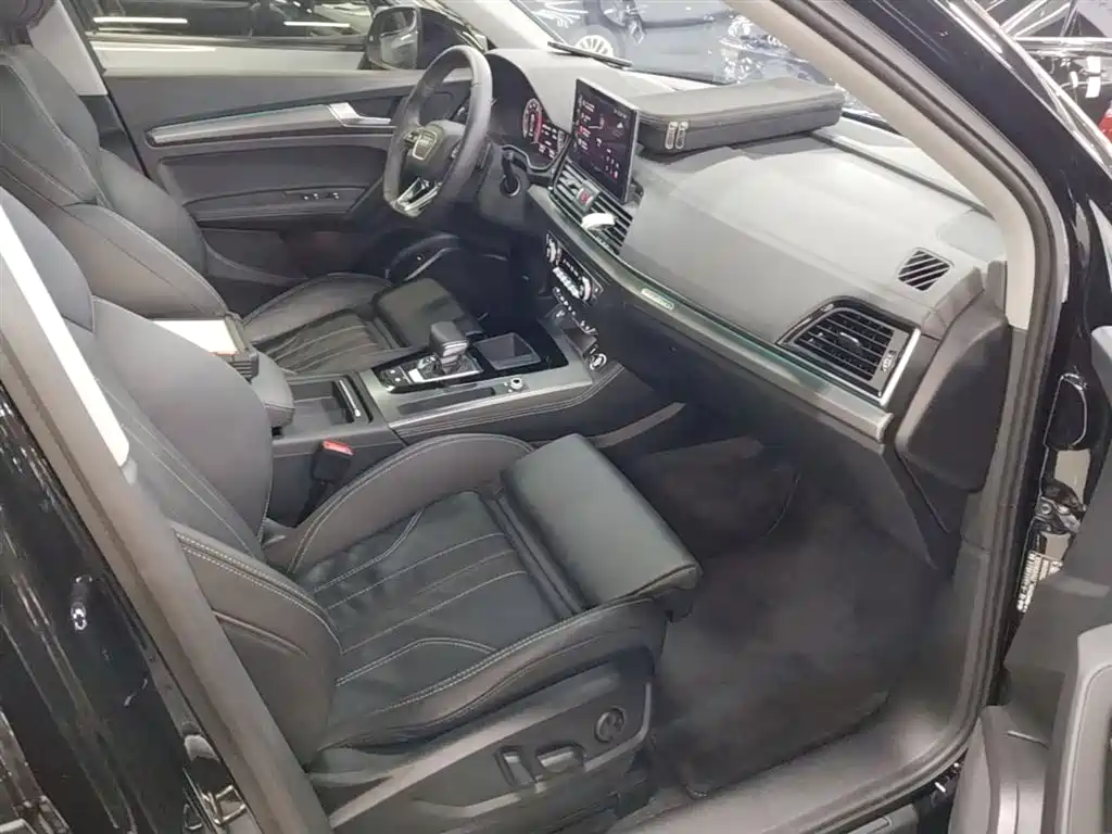 Audi Q5L 2022 Facelift 40T Luxury Dynamic фото 25