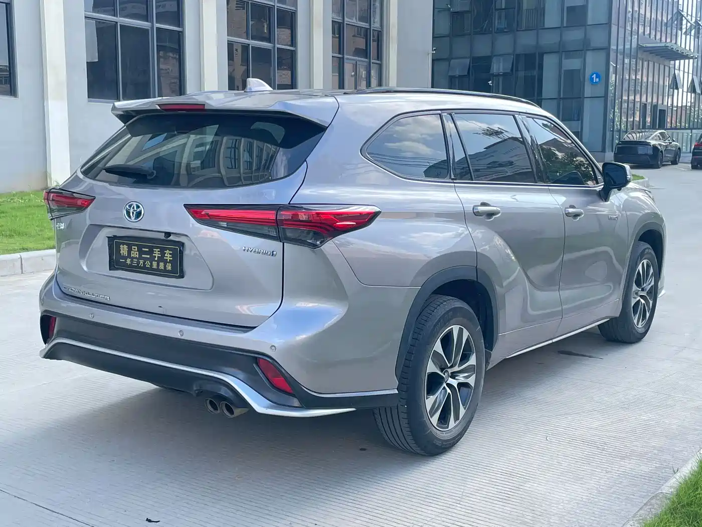 Toyota Crown Kluger 2022 2.5L HEV 2WD Elite Edition фото 6