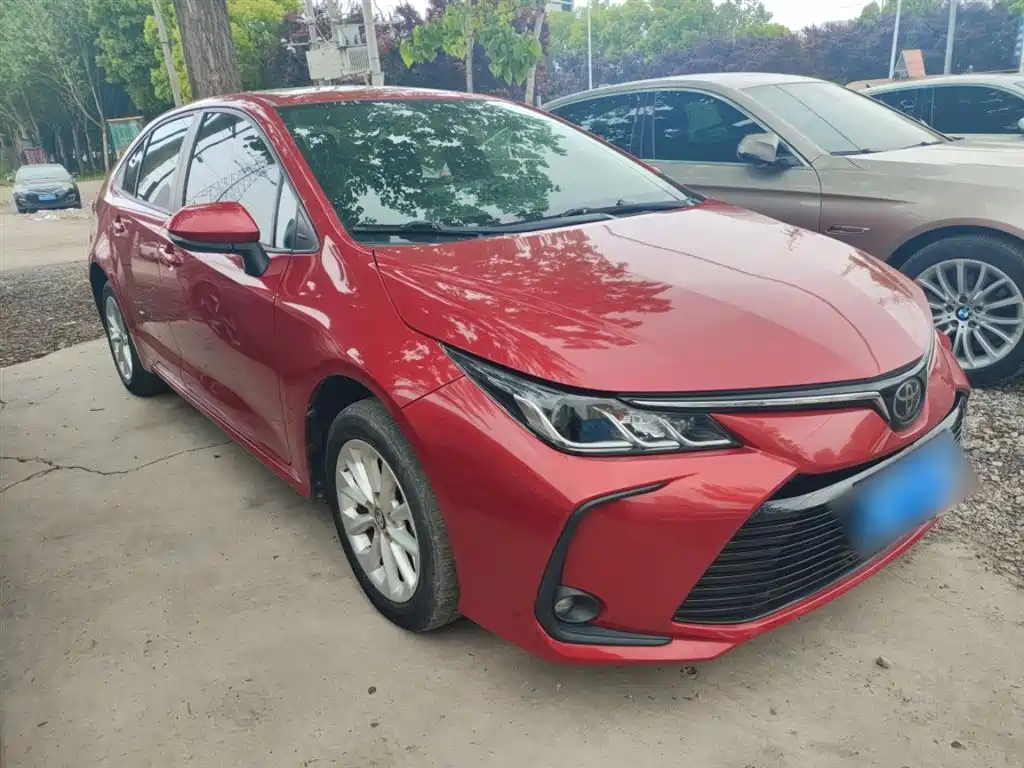 Toyota Corolla 2021 1.2T S-CVT Luxury Edition фото 4