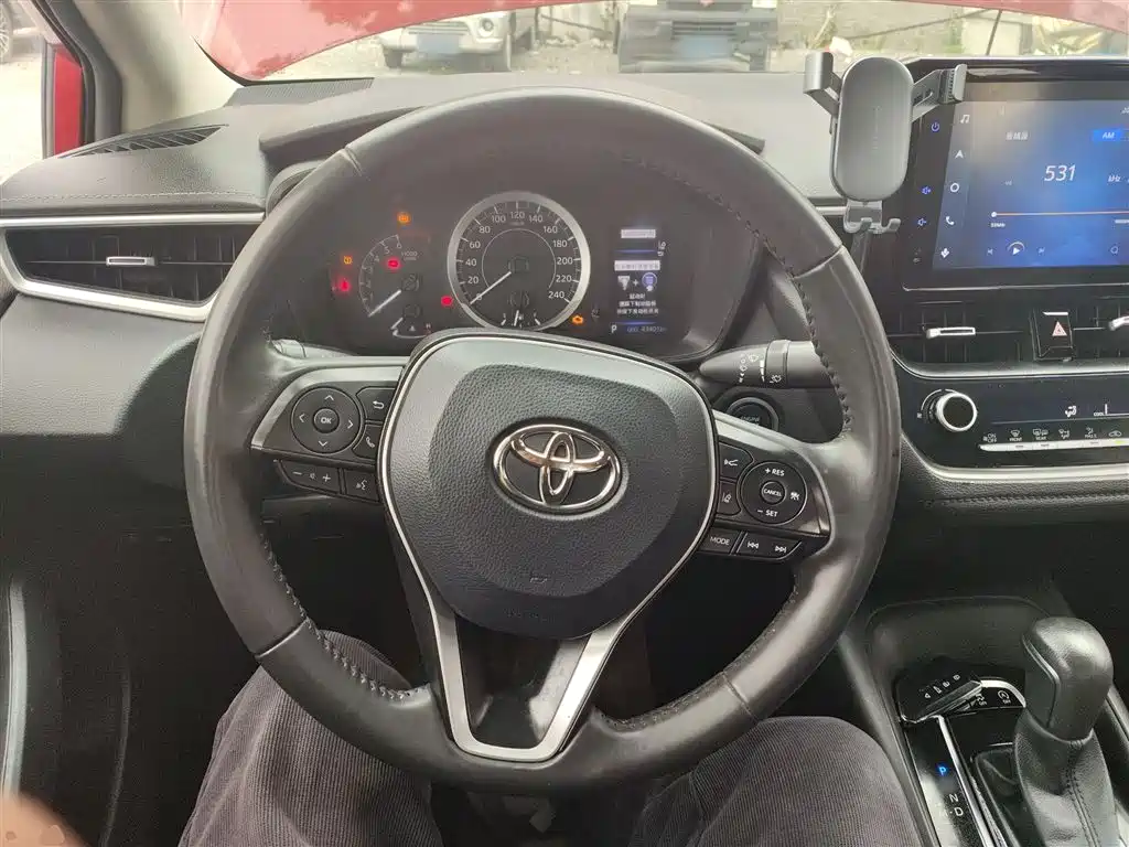 Toyota Corolla 2021 1.2T S-CVT Luxury Edition фото 11