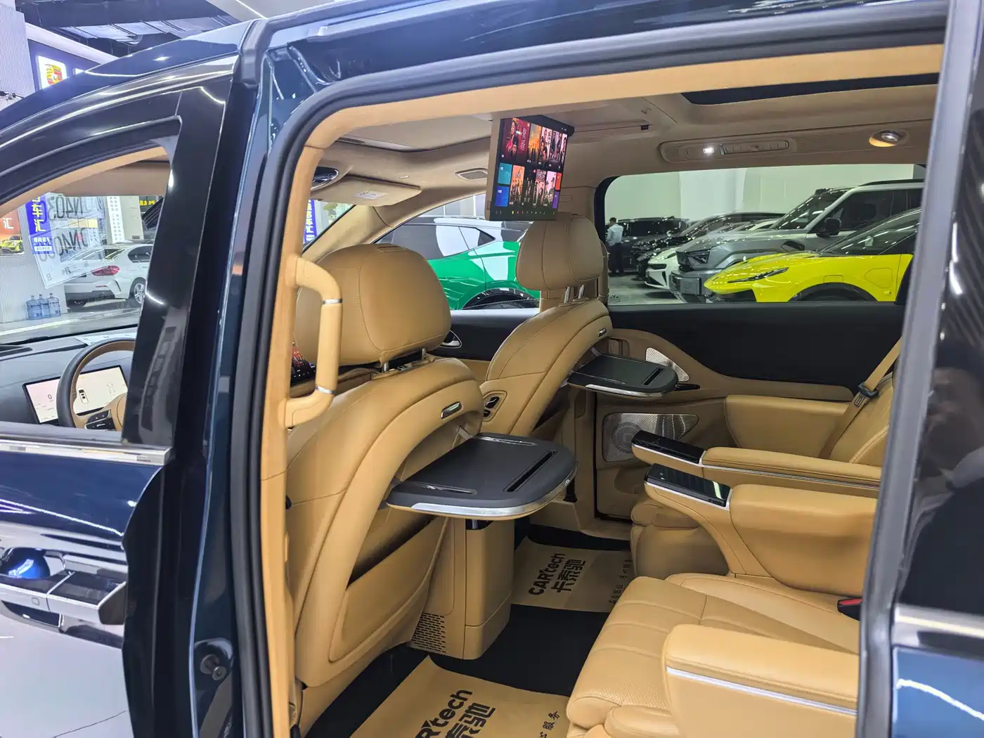 Voyah Auto Voyah Dreamer 2025 PHEV AWD Flagship Kunpeng Edition фото 12