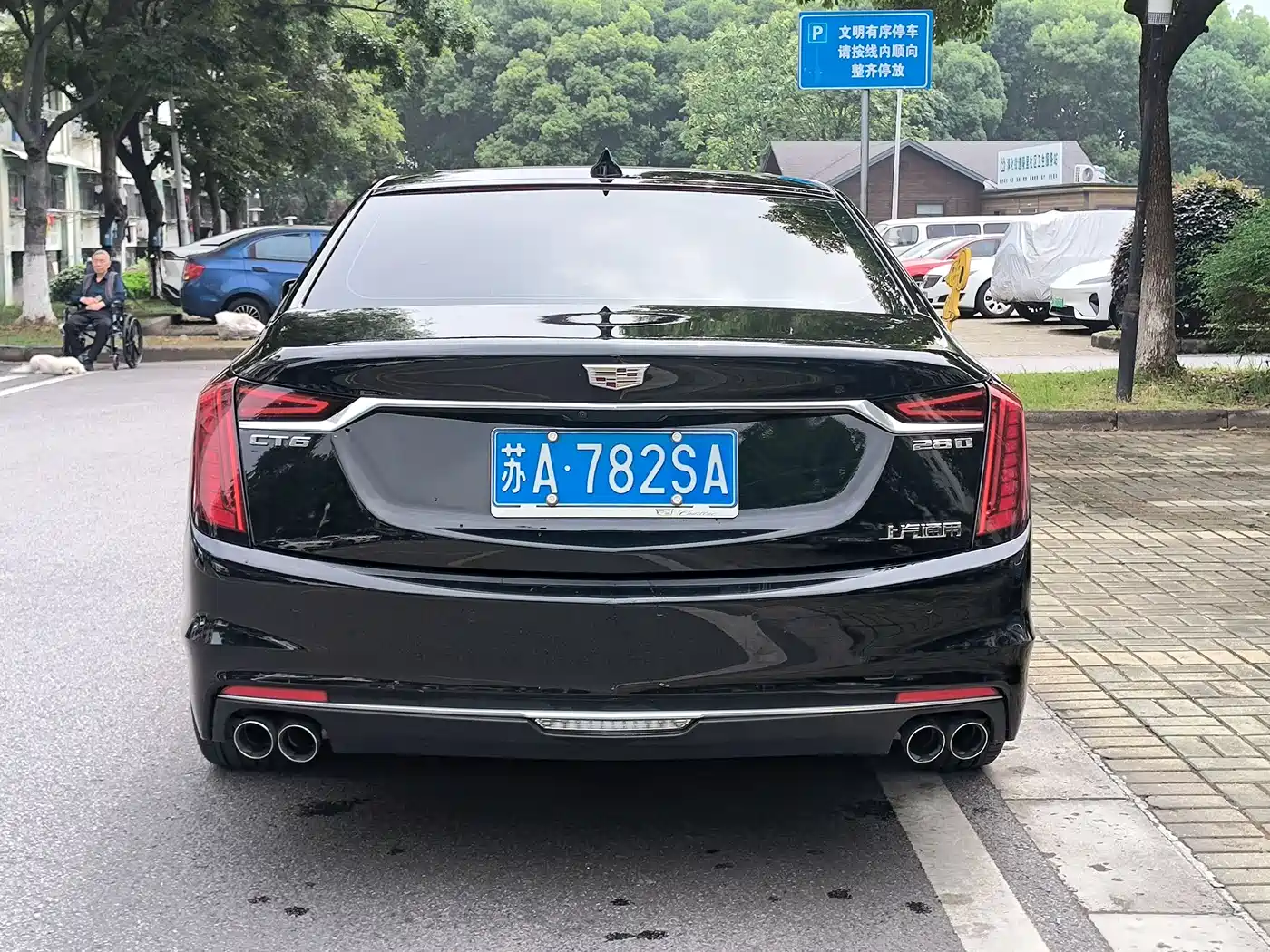 CADILLAC CT6