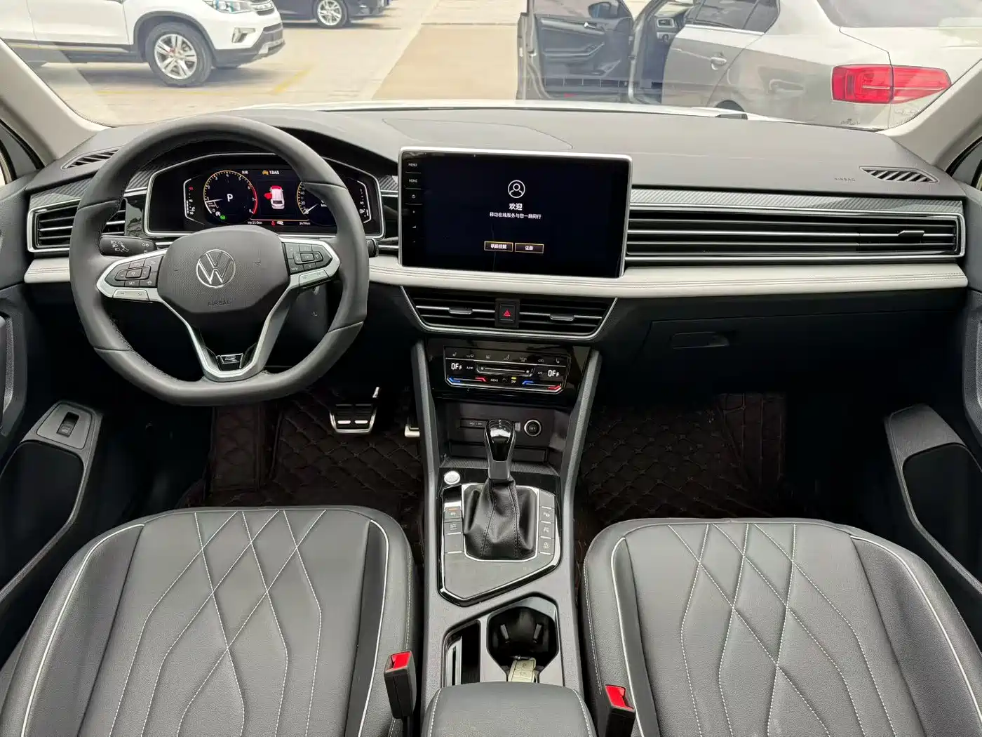 Volkswagen Tiguan L 2024 Outstanding 330TSI Auto 2WD R-Line Dragon Glory Edition фото 7