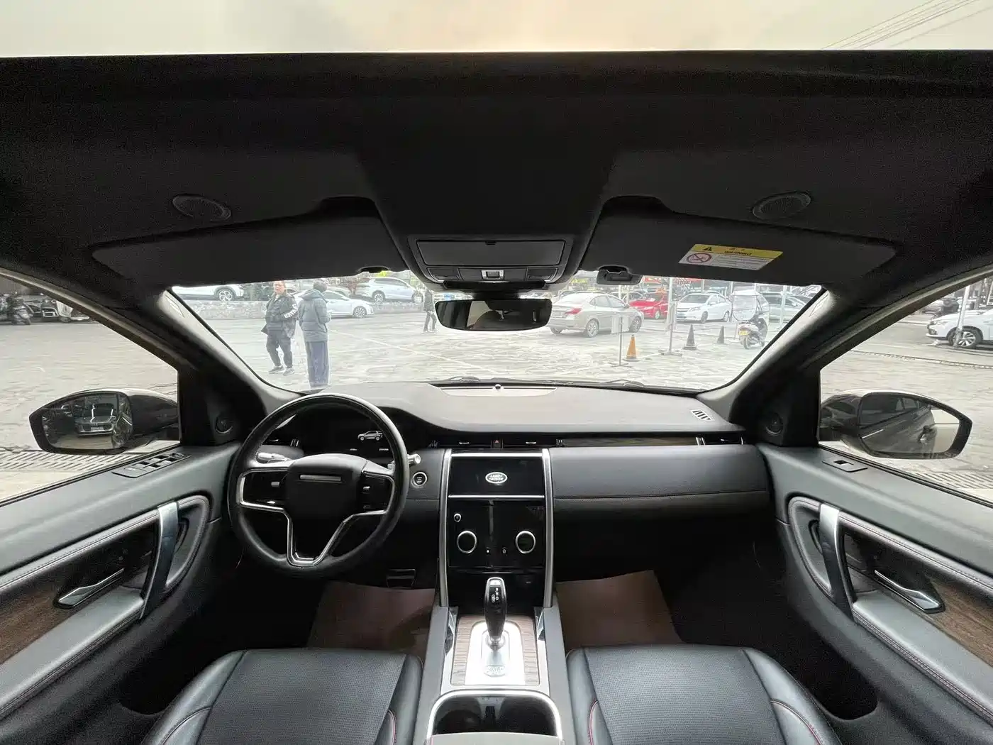 Land Rover Discovery Sport 2022 Model 249PS R-Dynamic S Performance Edition 5-Seater фото 8