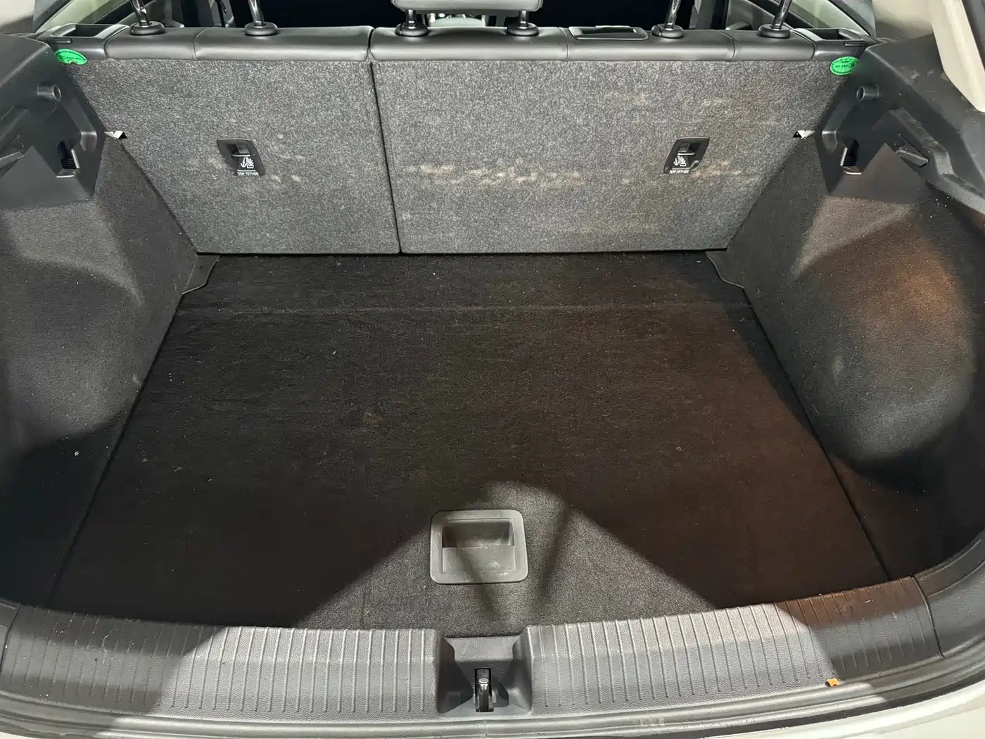 VOLKSWAGEN T-ROC EXPLORING SONGS