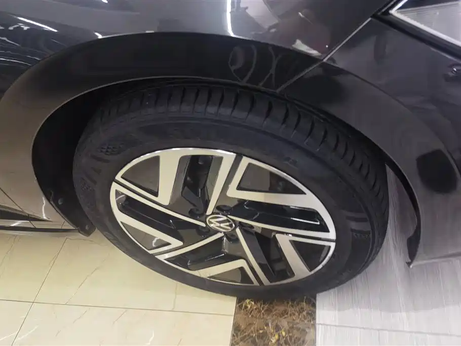 Volkswagen Sagitar 2023 300TSI DSG Surpassing Edition фото 6