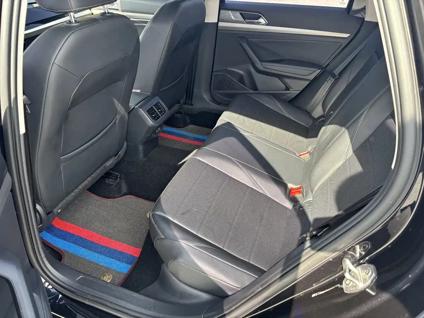 Volkswagen Lavida 2022 1.5L Auto Comfort Edition фото 10