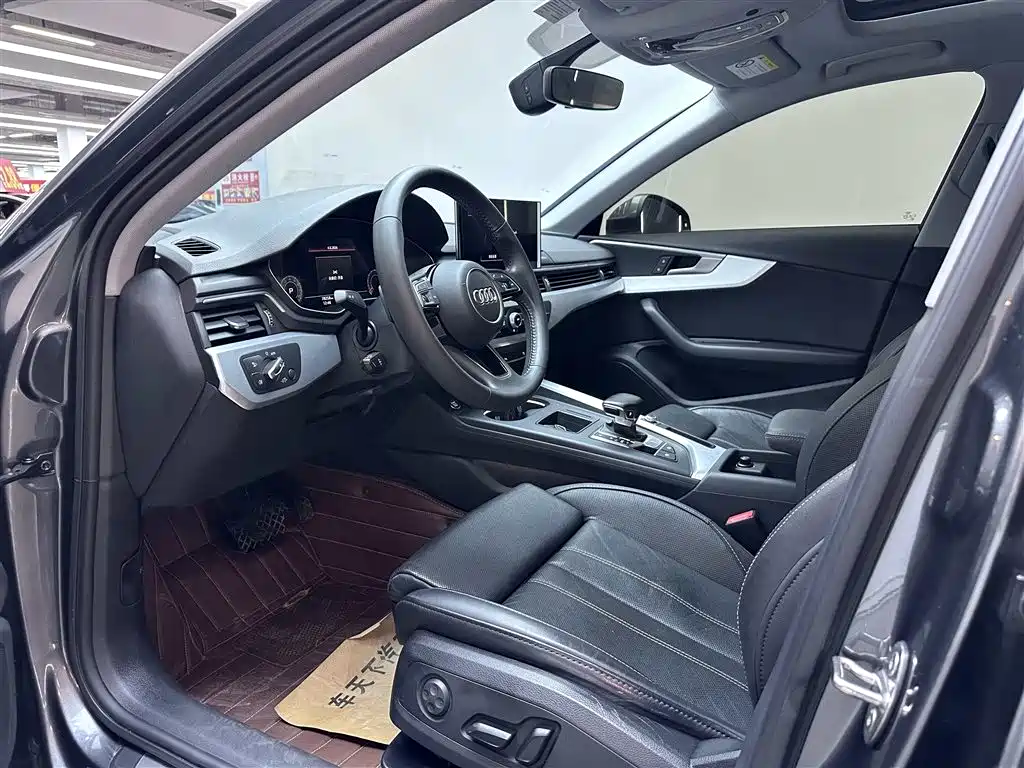 Audi A4L 2020 40 TFSI Fashion Dynamic Edition фото 3