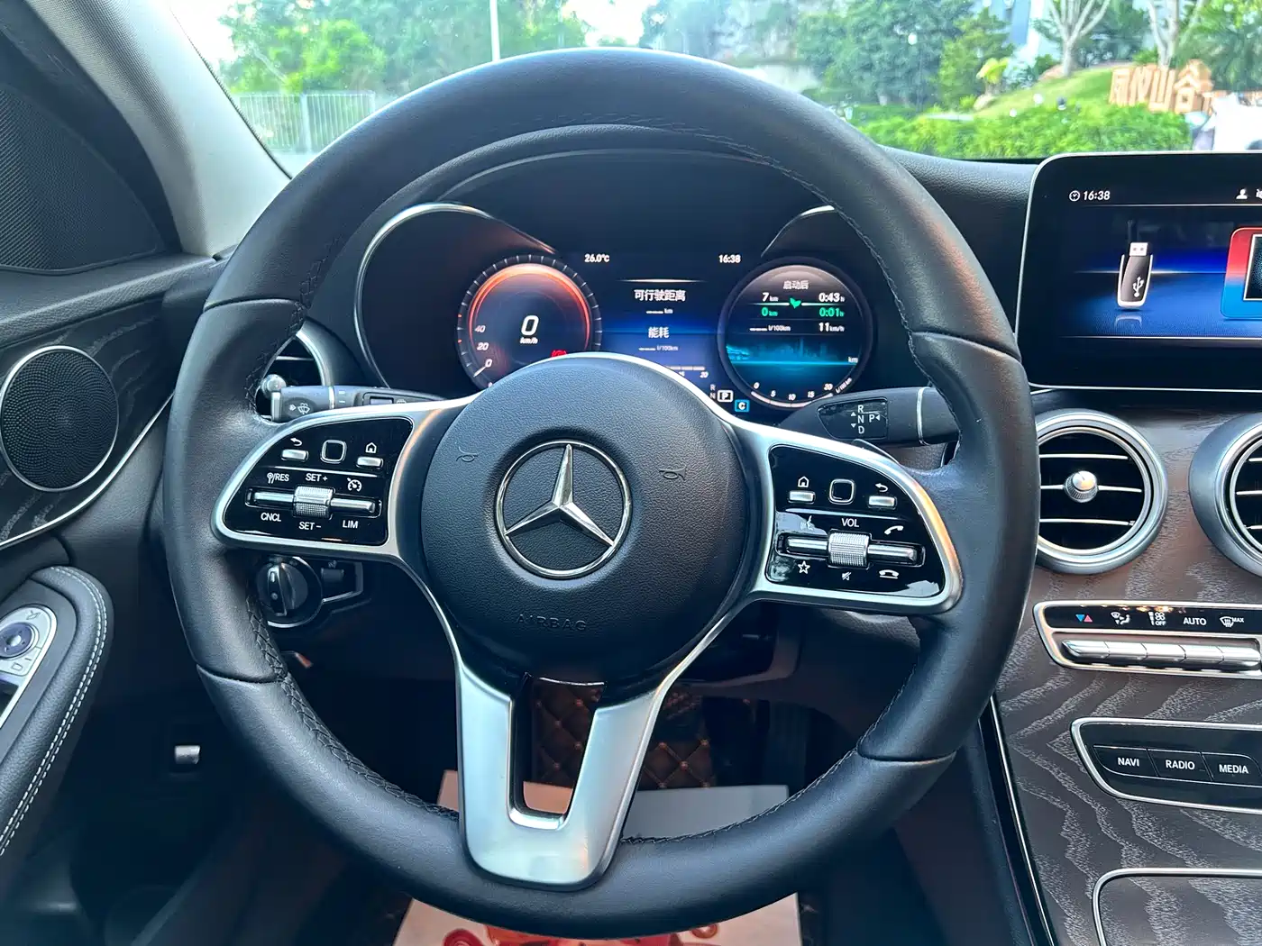 MERCEDES-BENZ C CLASS