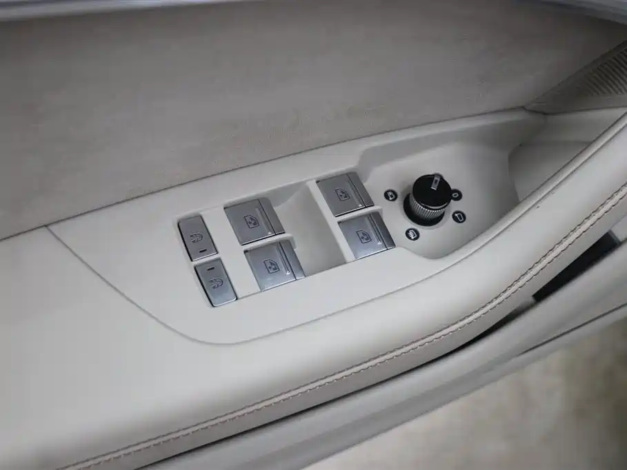 Audi A6L 2022 55 TFSI quattro Flagship Elegance фото 11