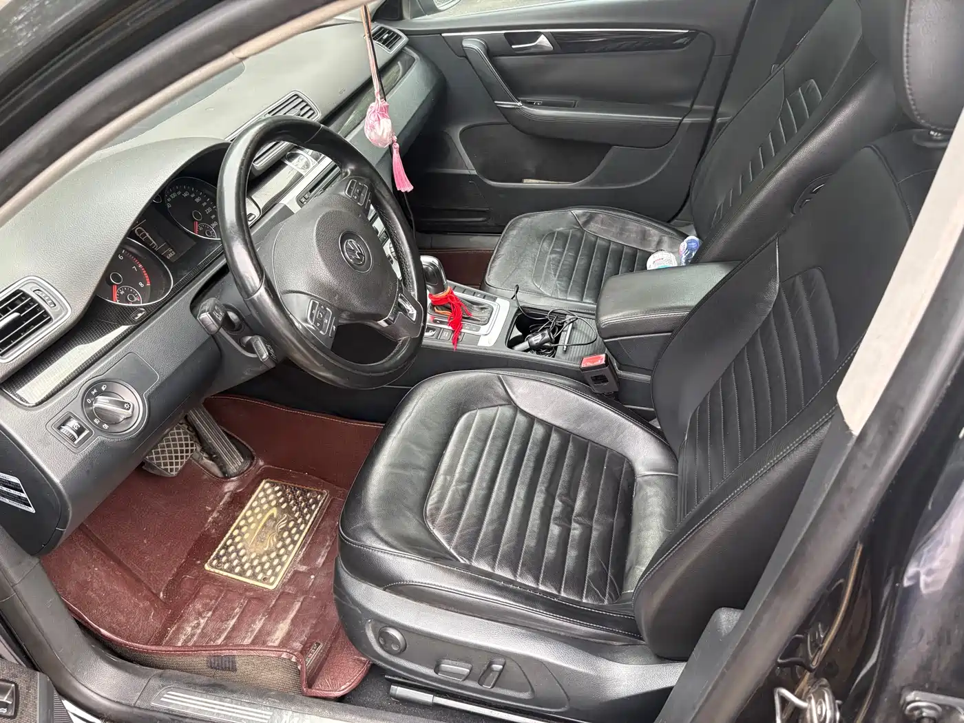 Volkswagen Magotan 2012 Facelift 2.0TSI Luxury фото 8