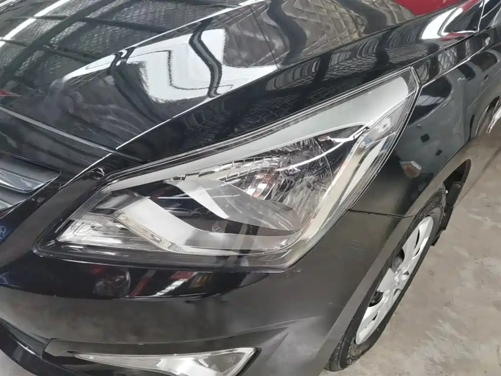 Hyundai Verna 2014 1.4L Manual Smart GLS фото 24