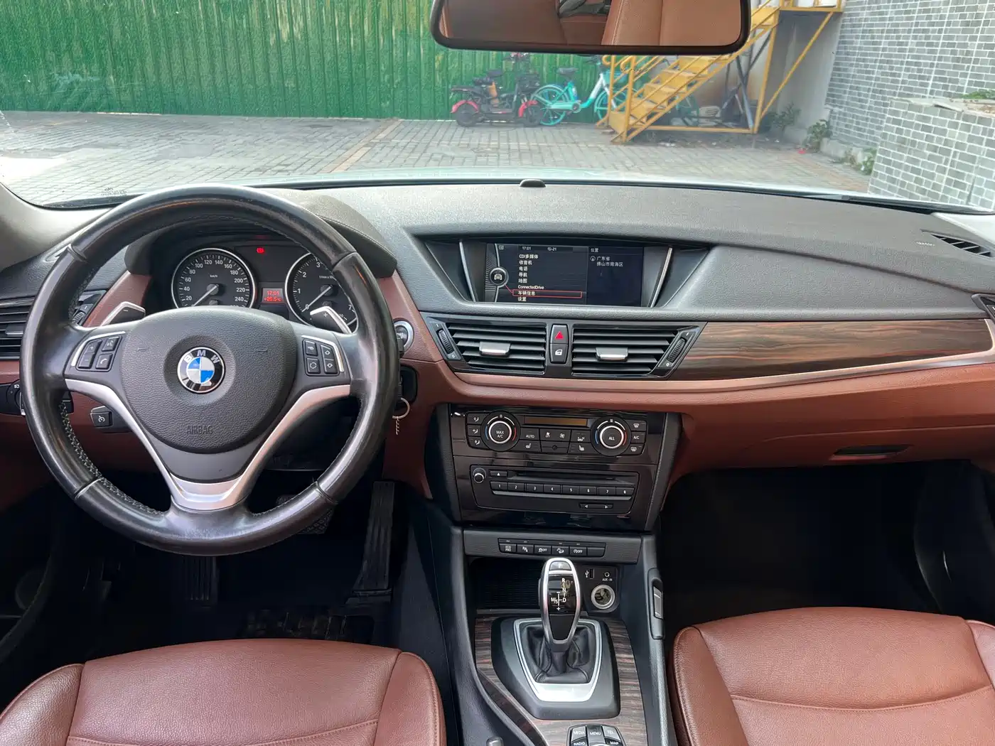 BMW X1 2014 Model sDrive20i X Design Package фото 19