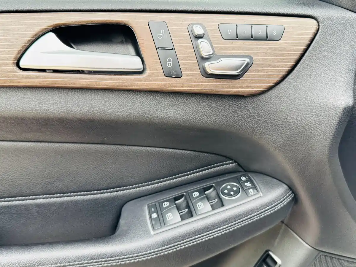 Mercedes-Benz GLE 2017 GLE 400 4MATIC фото 9