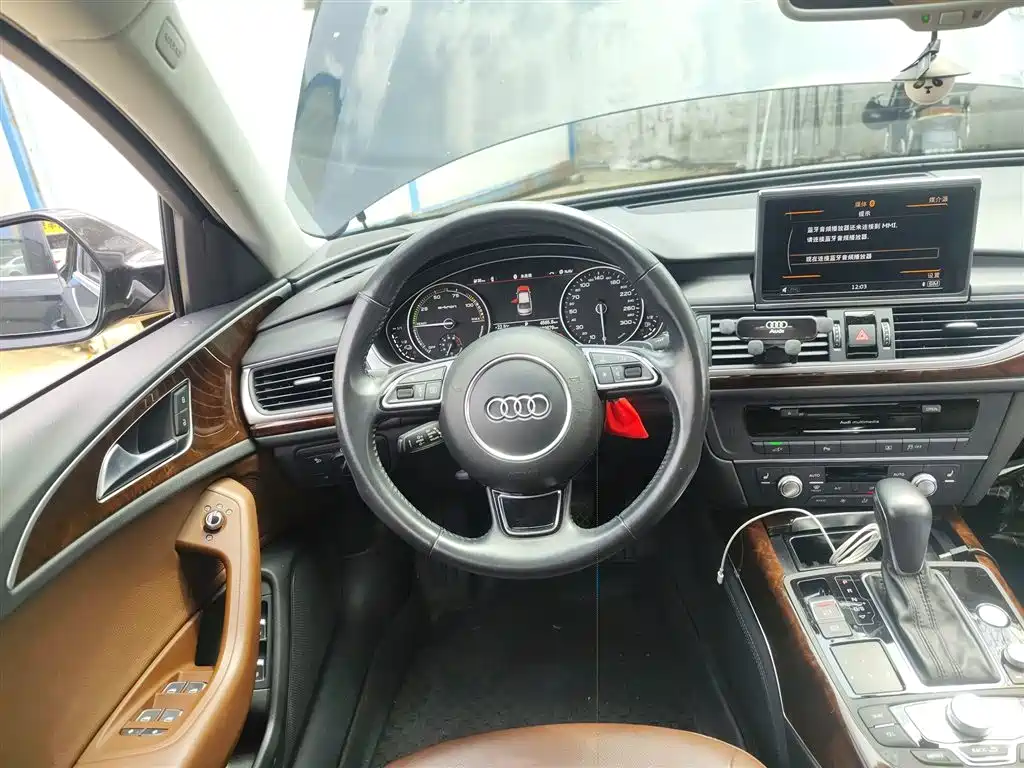 Audi A6L New Energy 2018 40 e-tron фото 11