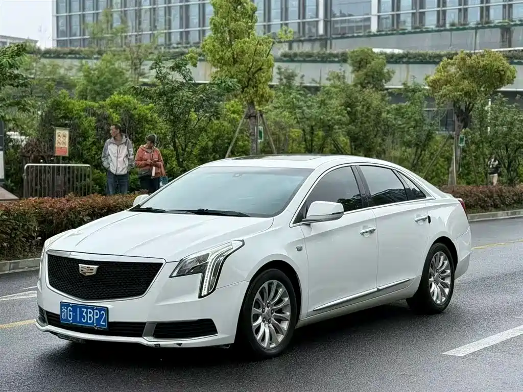 Cadillac XTS 2018 28T Technology фото 2