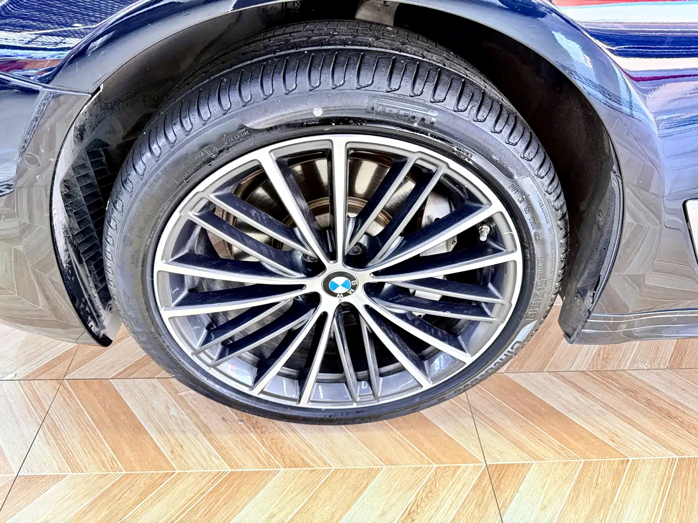 BMW 5 Series 2021 530Li Leading M Sport Package фото 7
