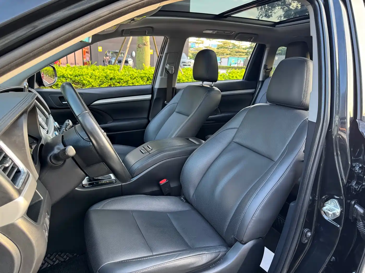 Toyota Highlander 2018 2.0T 4WD Luxury 7-seater (China V) фото 19