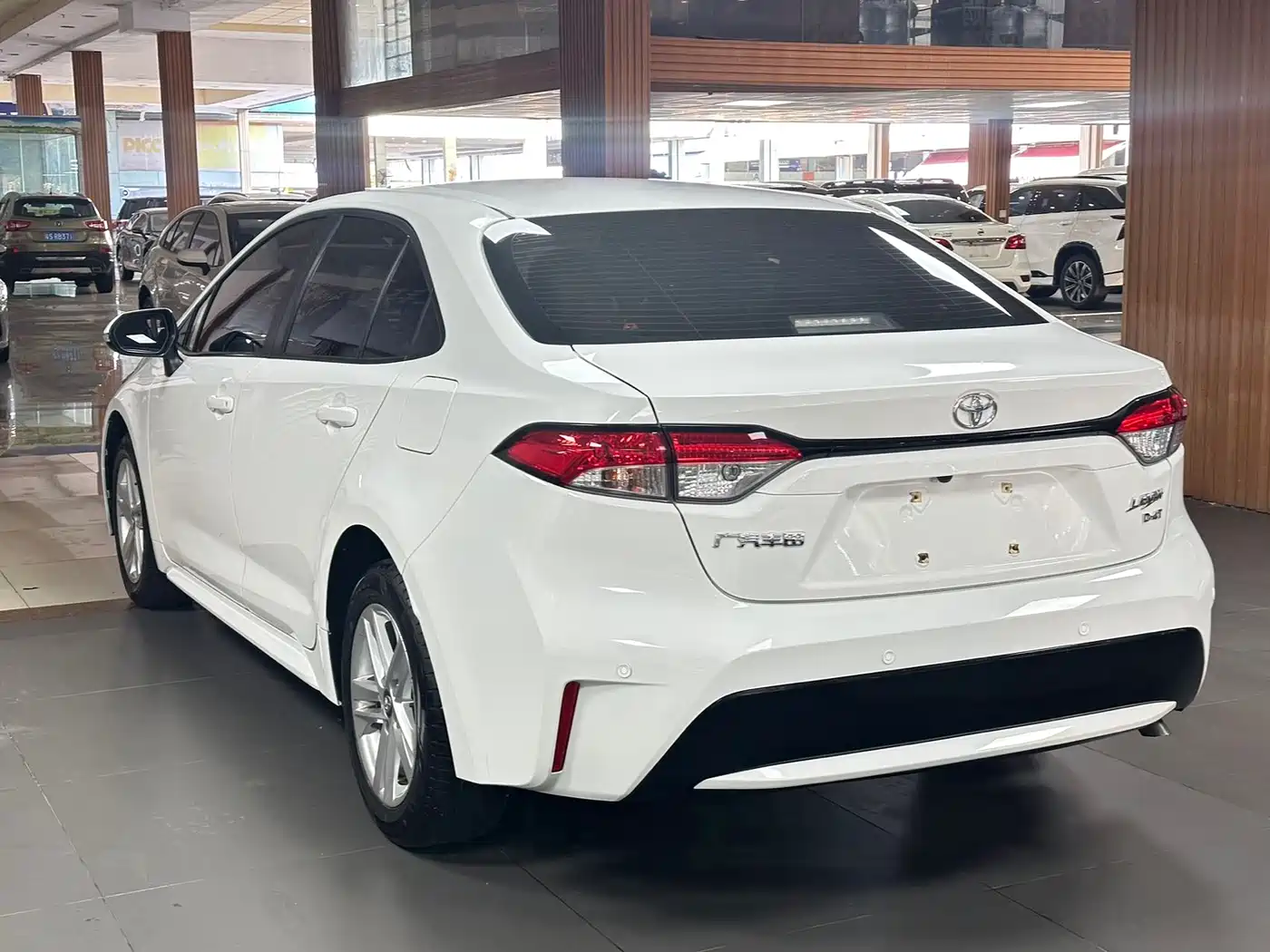 Toyota Levin 2022 185T CVT Luxury Edition фото 10
